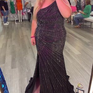 Sherri Hill Black Prom Dress